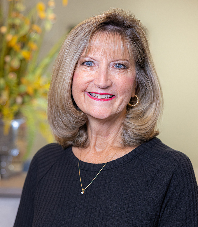 Lisa-Receptionist/Mgr